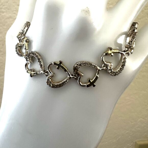 Rhinestone Heart  cross Link Bracelet - Picture 4 of 11